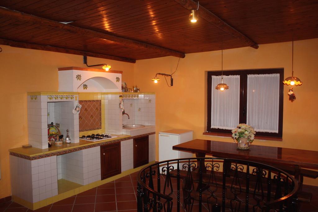 Villa Delle Camelie Gragnano Habitación foto